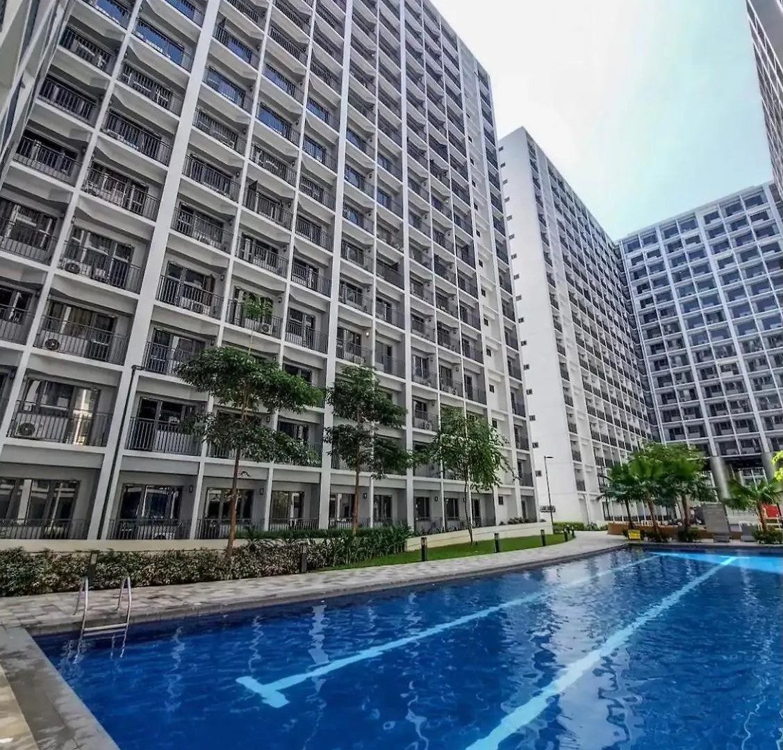 Premier Family Suites Manila 0*,